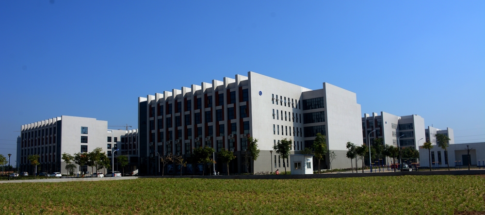 陕西国际商贸学院校园风景(58935)